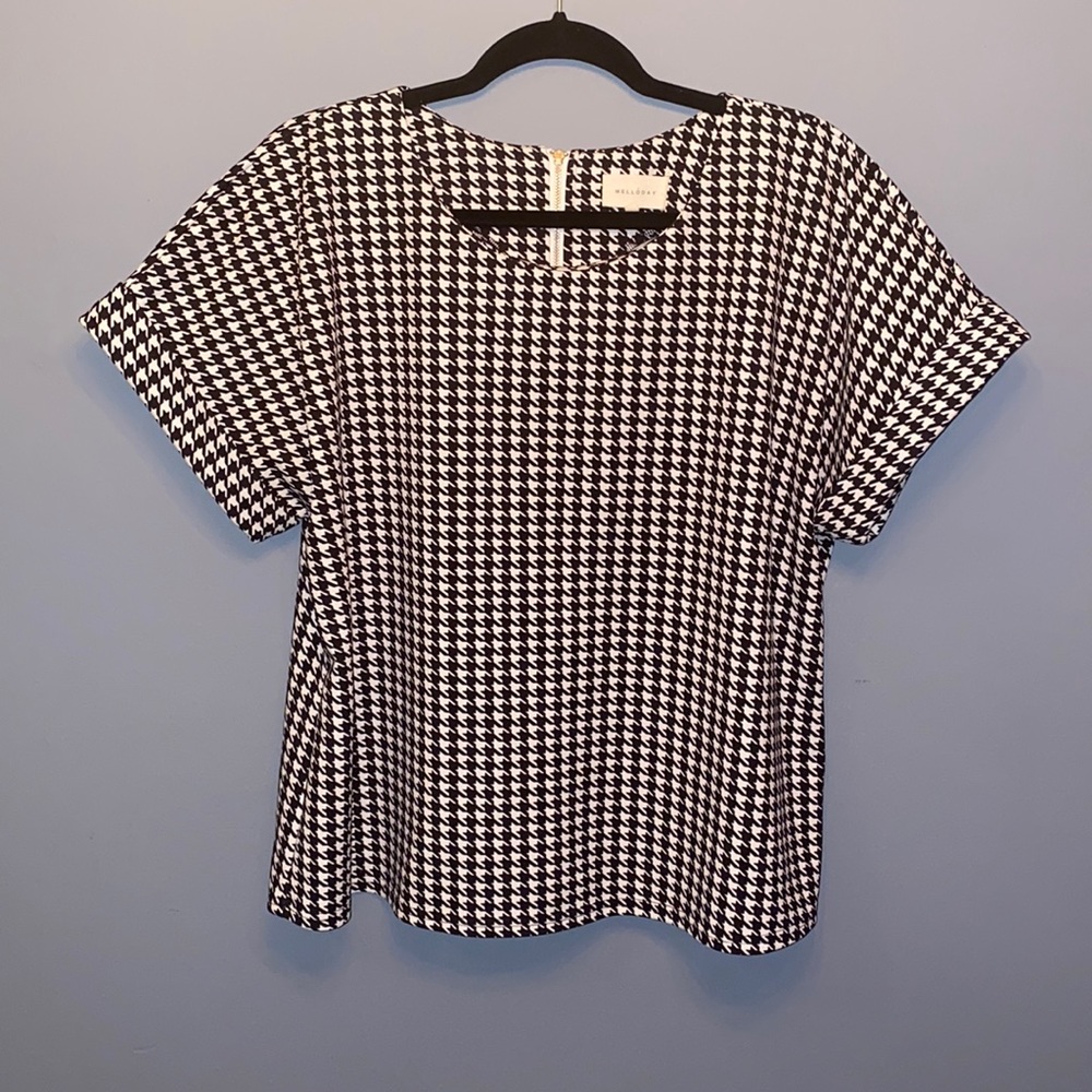 Black and white Houndstooth boxy top